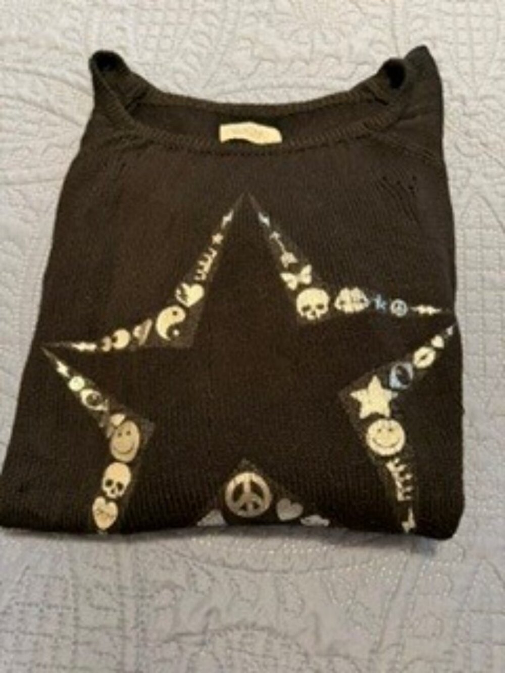 Lauren Moshi distressed star knit sweater